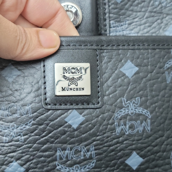 100% Authentic MCM black shopper tote set - Picture 2 of 16